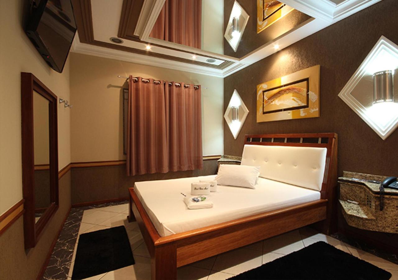 Motel Black Horse Cotia  Extérieur photo